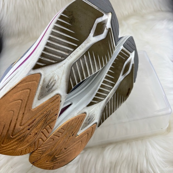 SKECHERS WOMAN SNEACKERS SIZE8.5 
RUNNING SHOES - Picture 9 of 10